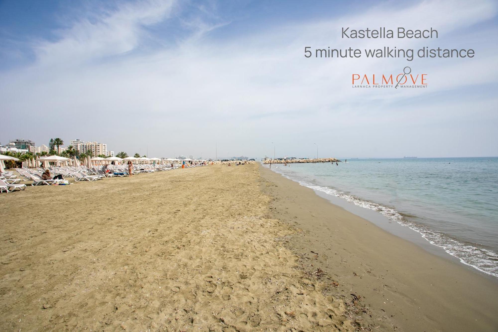 Palmove Luxurious Beachfront Apt Larnaca Exterior photo